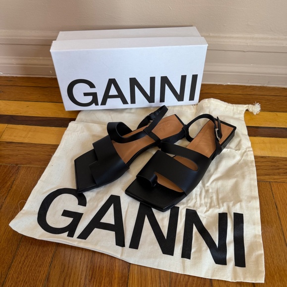 NEW Ganni Black Cutout Sandals - Picture 4 of 4